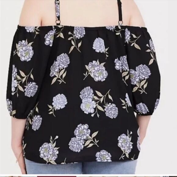 TORRID | Cold Shoulder Black & Blue Floral Georgette Top Women’s Size 3 (3X) - Picture 3 of 12